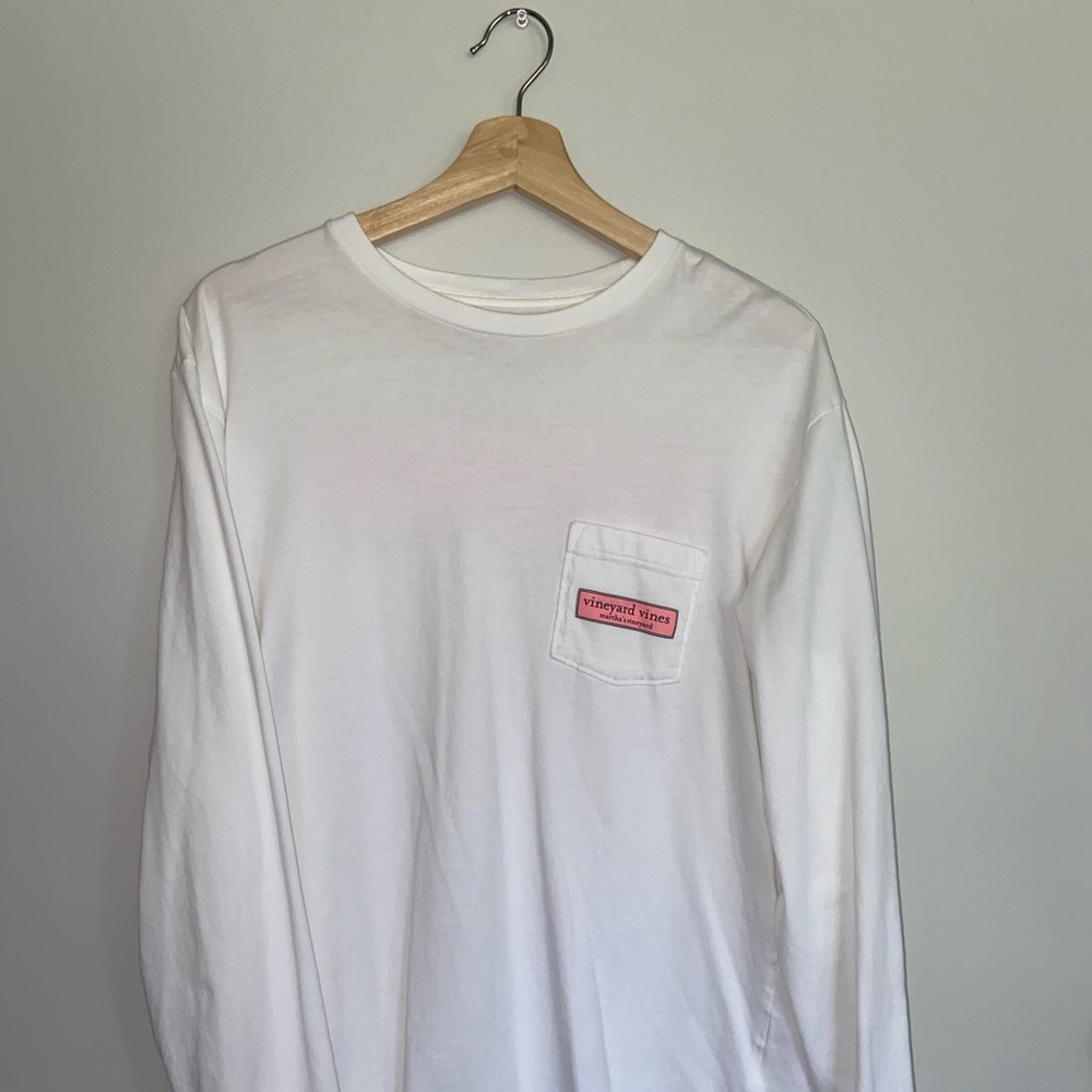 Vineyard Vines long-sleeve pocket tee